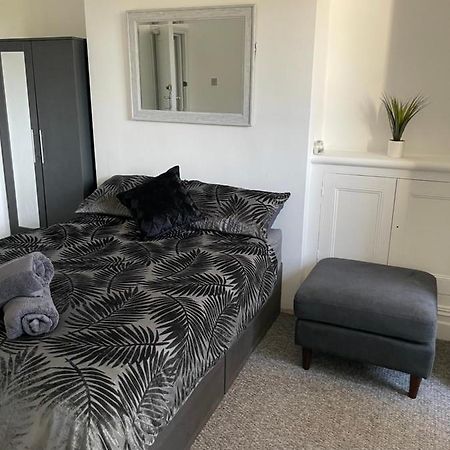 Stoke-on-Trent Tiye Estates Short Stay المظهر الخارجي الصورة