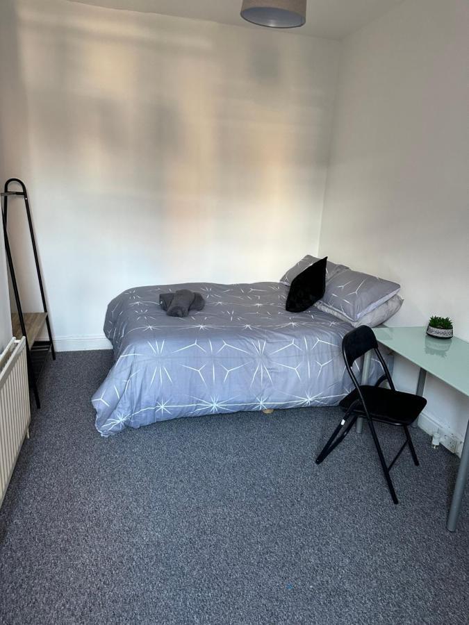 Stoke-on-Trent Tiye Estates Short Stay المظهر الخارجي الصورة